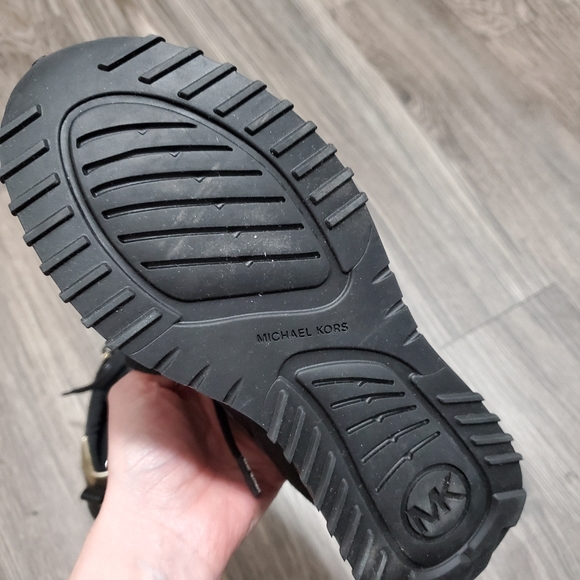 Michael Kors Theo Sneakers Size 6.5 - Picture 4 of 4